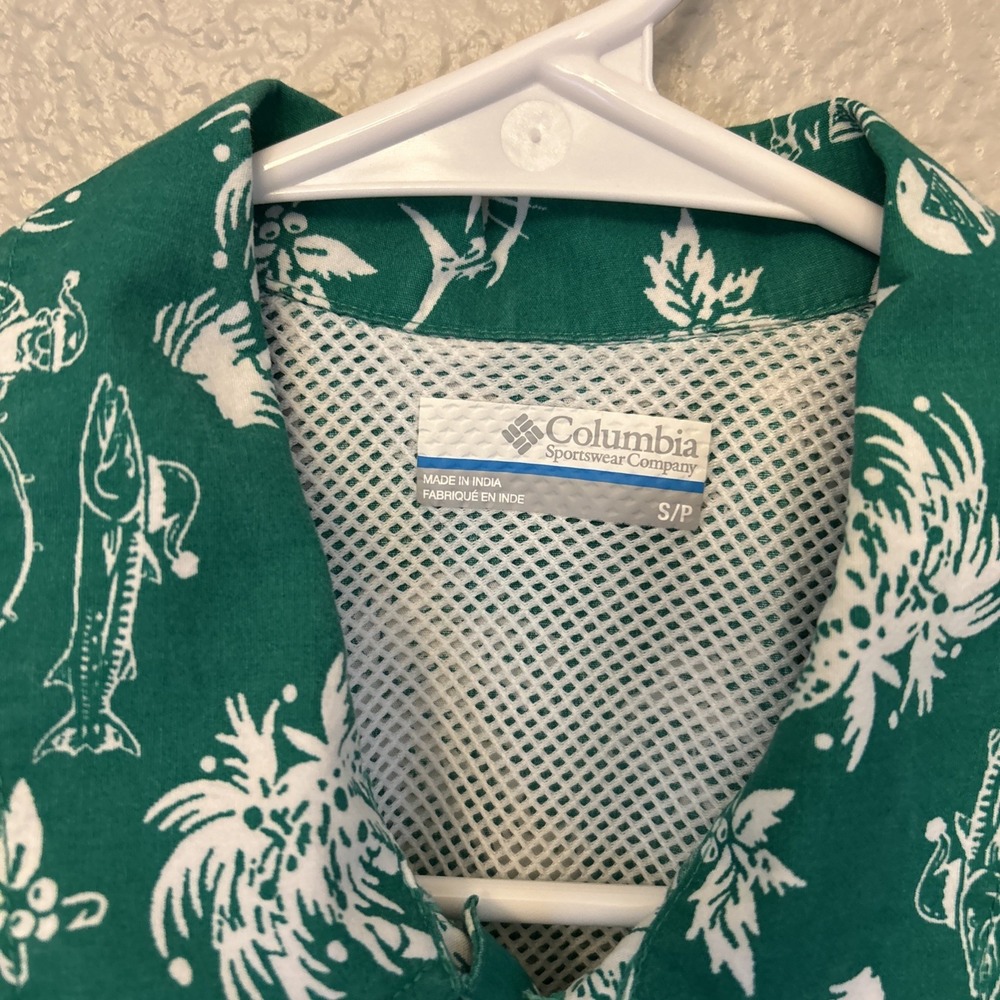 Columbia Sportswear PFG Fishing Gear Island Santa Green Button-Up Shirt Size M - Picture 3 of 7
